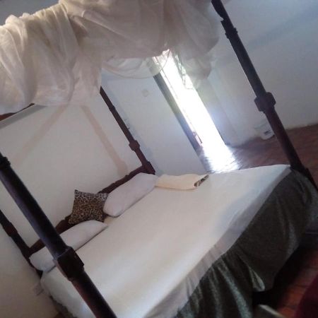 Travellers Inn Resort Malindi Kijiwetanga Esterno foto