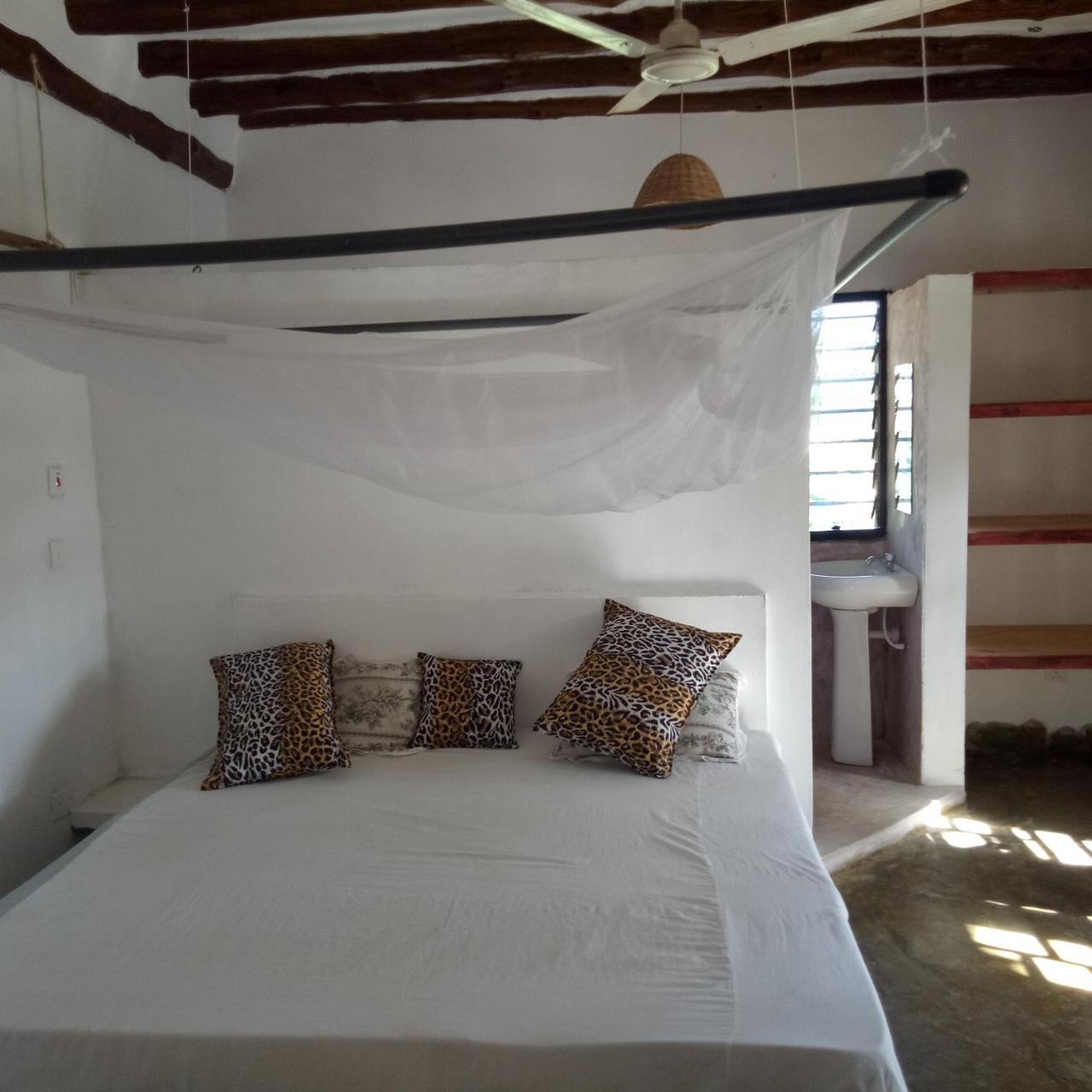Travellers Inn Resort Malindi Kijiwetanga Esterno foto