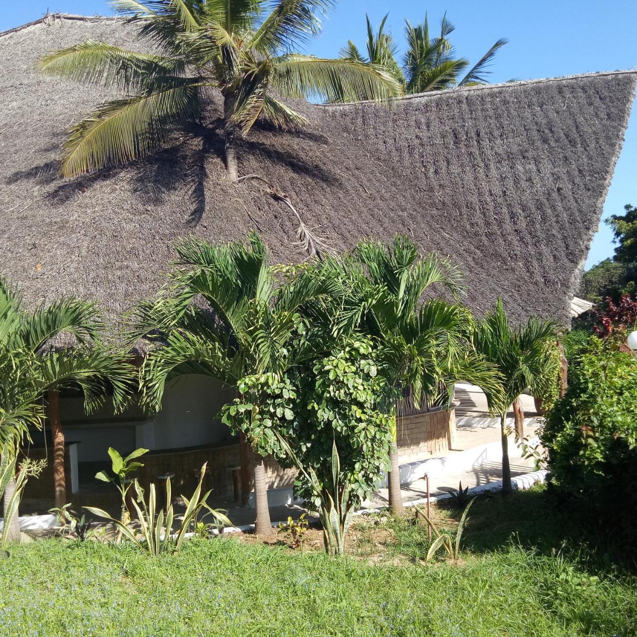 Travellers Inn Resort Malindi Kijiwetanga Esterno foto